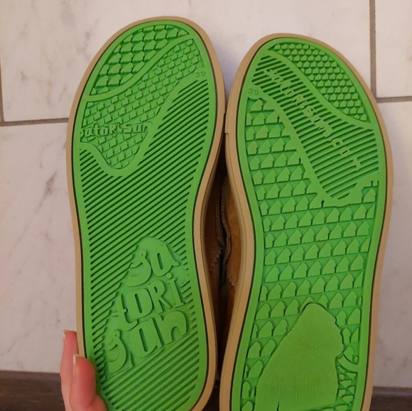 Satorisan Kiowa Sneaker, Mid-Brown, Suede, sz 39, EUC - Picture 4 of 10